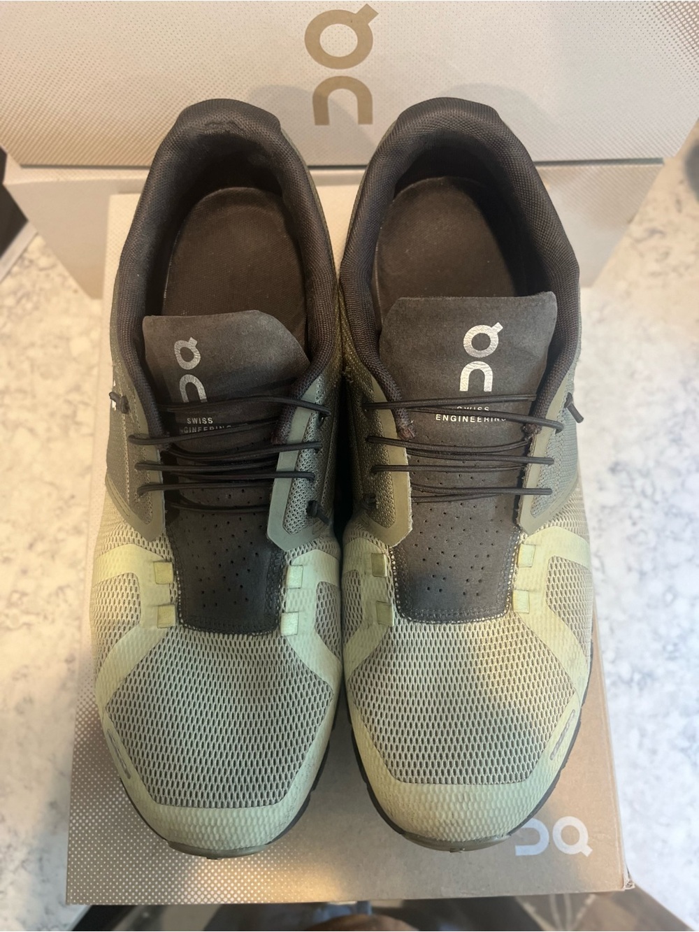 On Running Men’s Cloud 5 Size 11 Grove/Haze in Color Pre-Loved Condition - Picture 10 of 16
